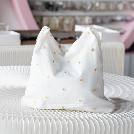 توت باك وردة الربيع ابيض