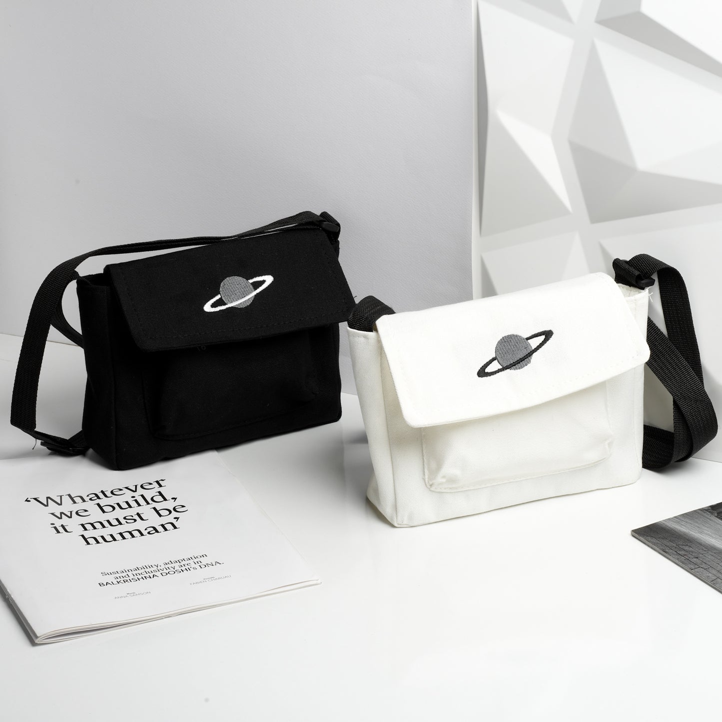 توت باك  الكواكب